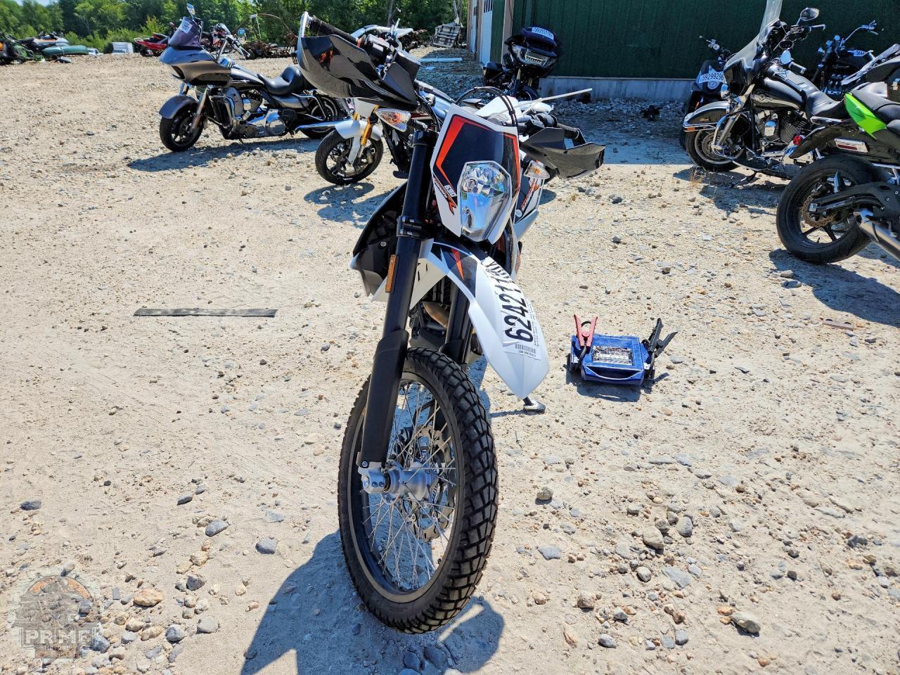 2016 KTM 690 — фото 2