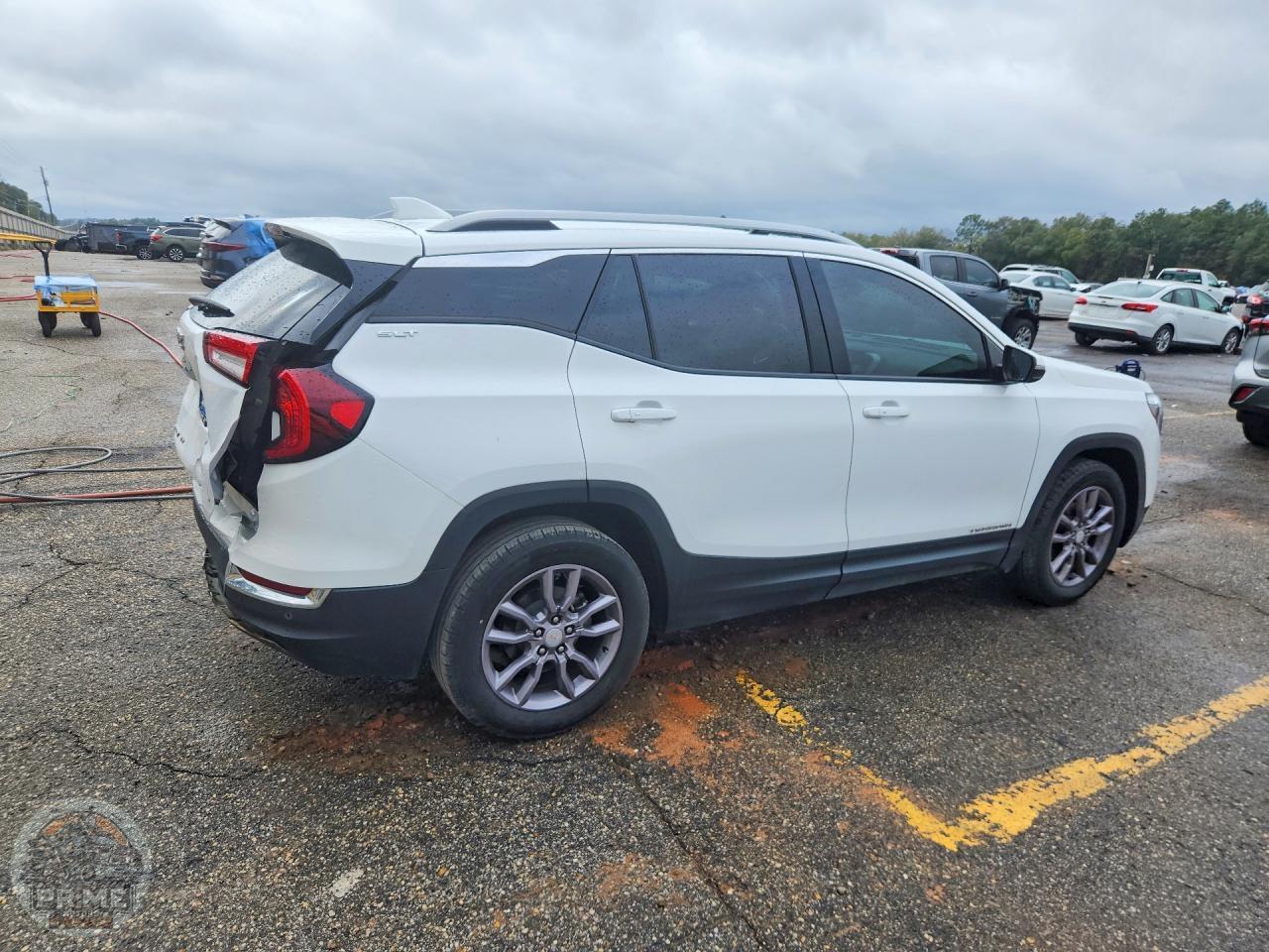 2023 GMC TERRAIN — фото 3