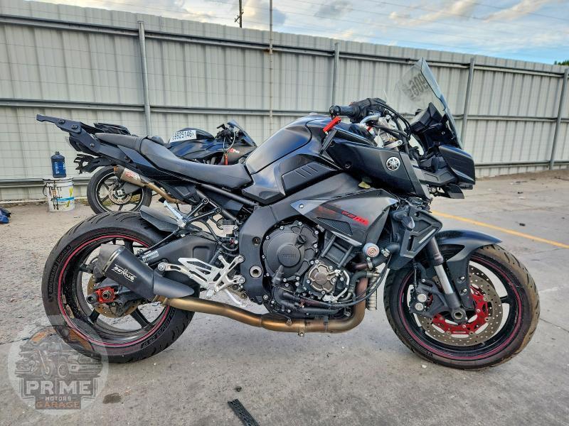 2017 YAMAHA FZ10 — фото 1