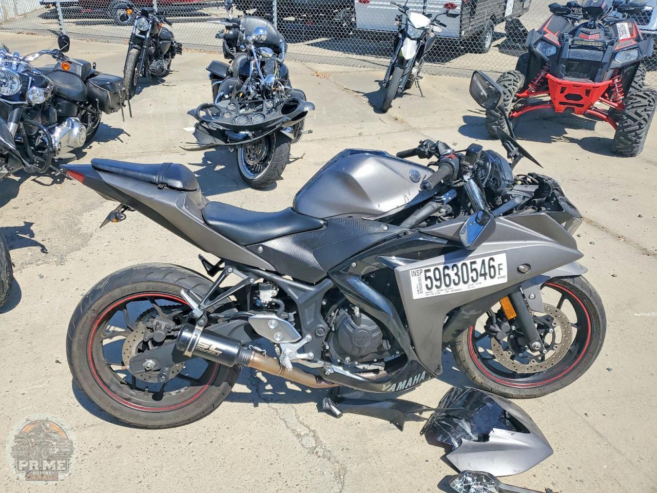 2016 YAMAHA YZFR3 — фото 1