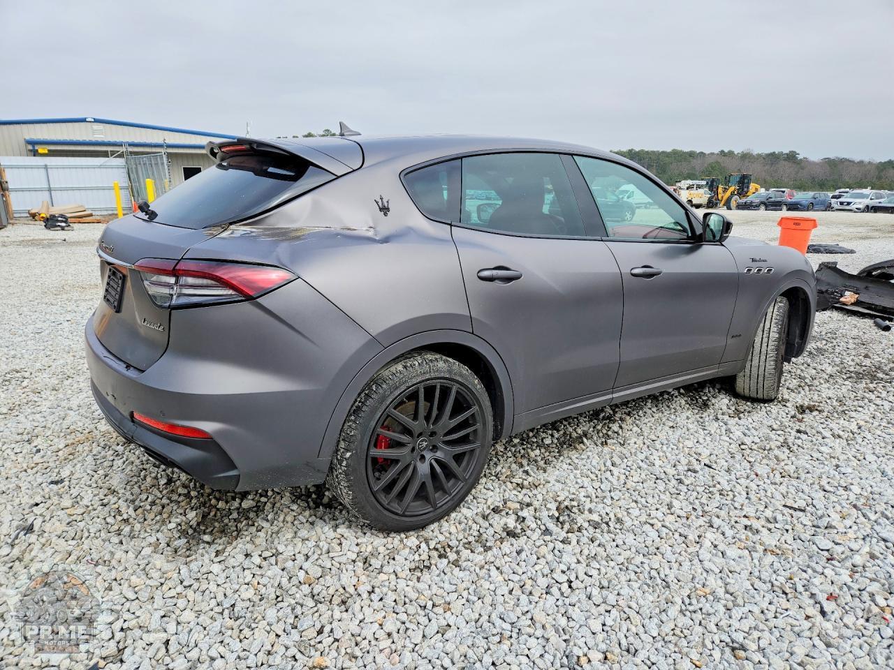 2022 MASERATI LEVANTE — фото 3