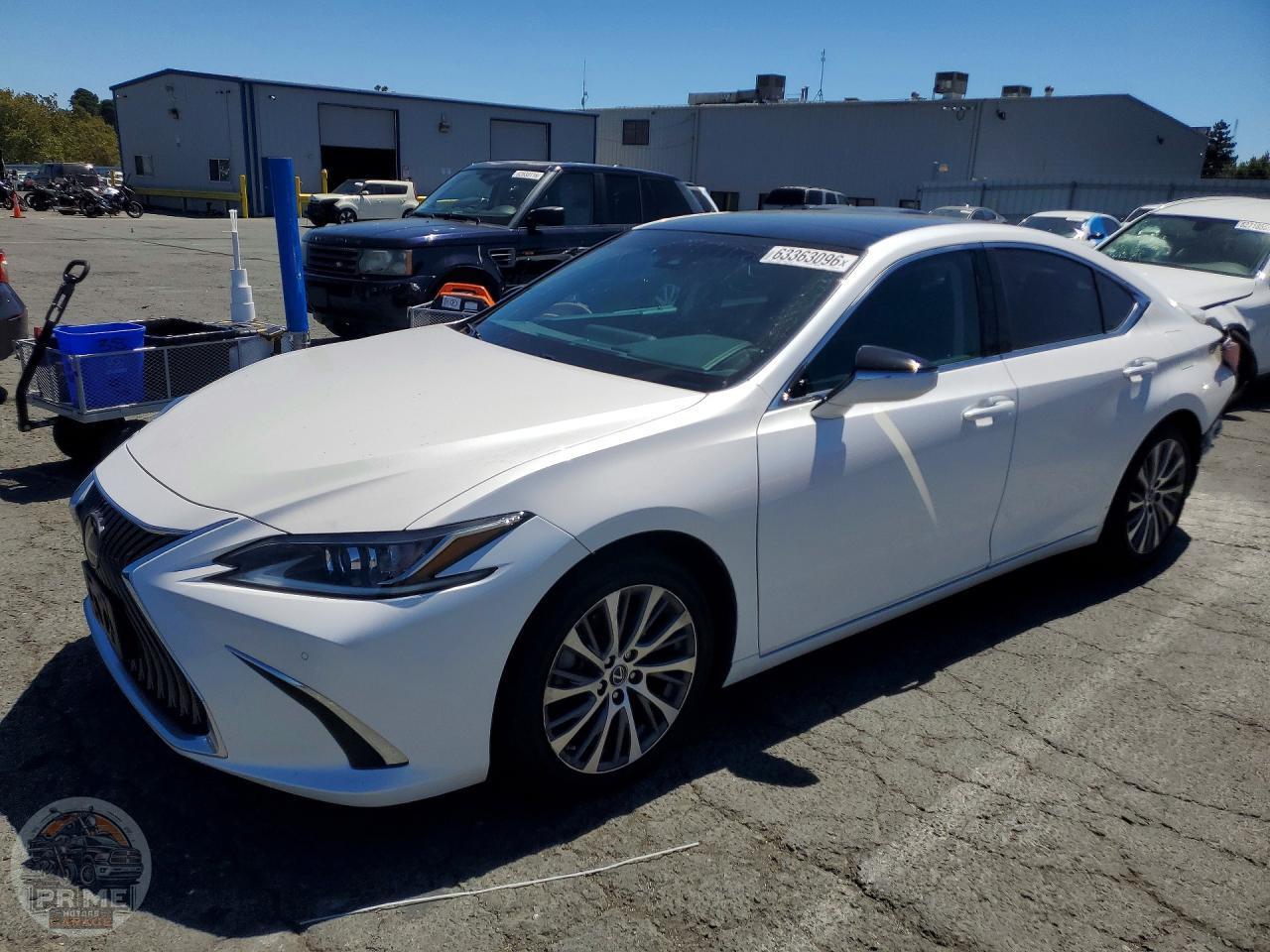 2021 LEXUS ES — фото 1