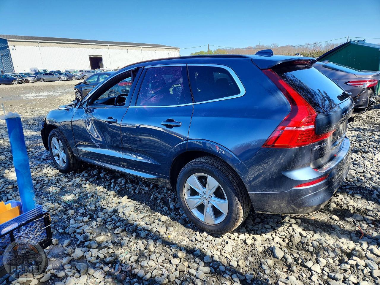 2022 VOLVO XC60 — фото 2