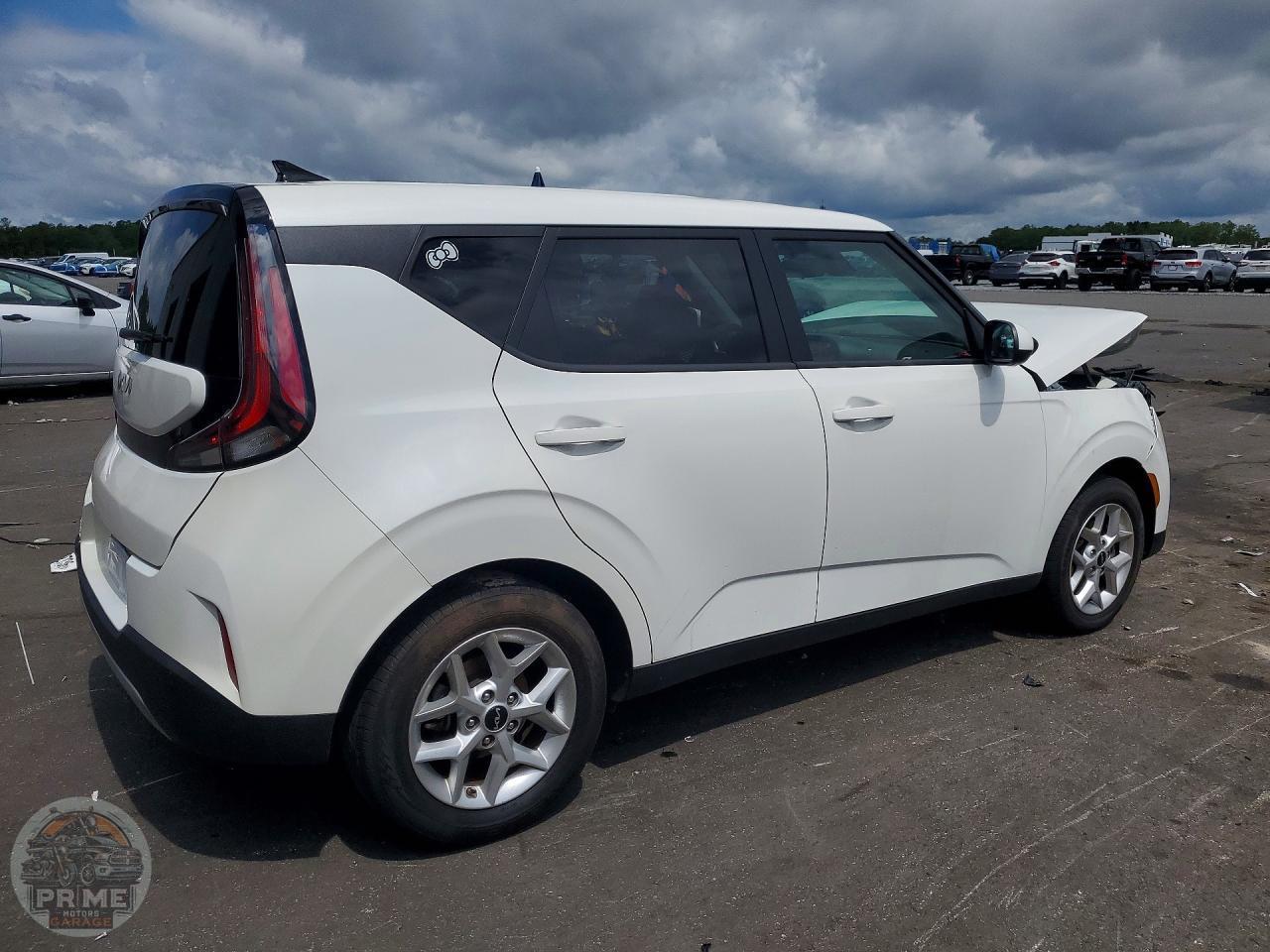 2025 KIA SOUL — фото 3