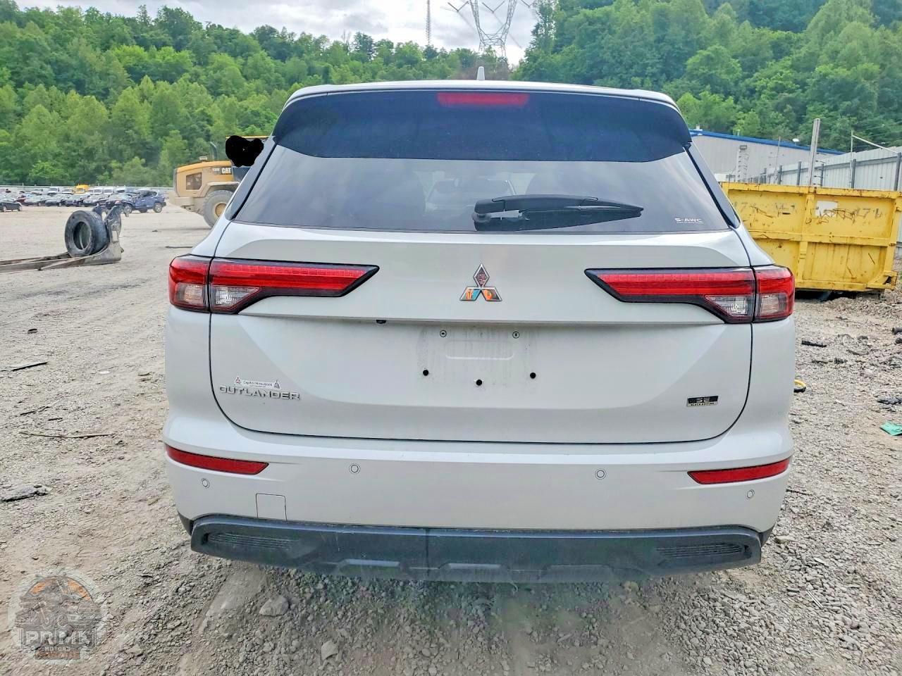 2024 MITSUBISHI OUTLANDER — фото 12