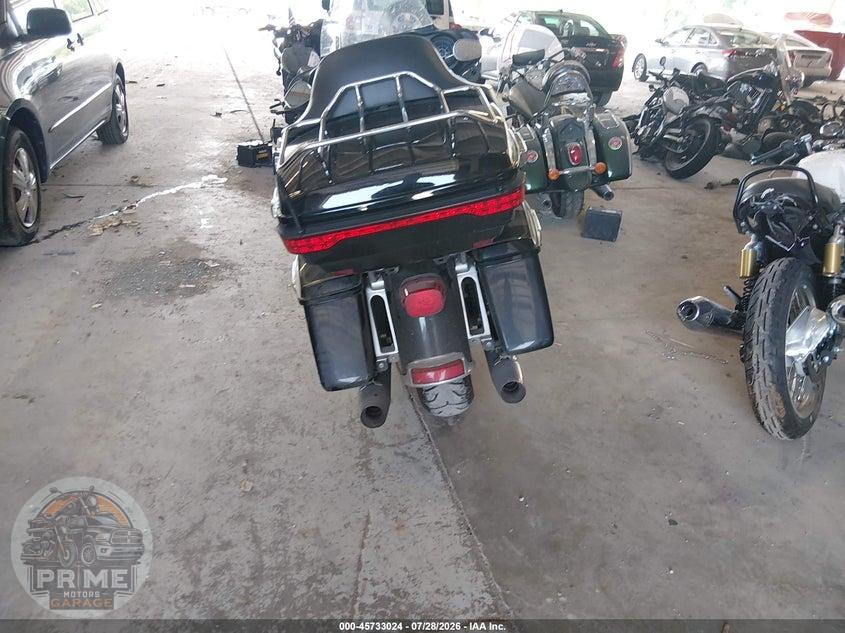 2016 HARLEY-DAVIDSON FLHTCU (ULTRA CLASSIC ELECTRA GLIDE) ULTRA CLASSIC ELECTRA GLD — фото 6