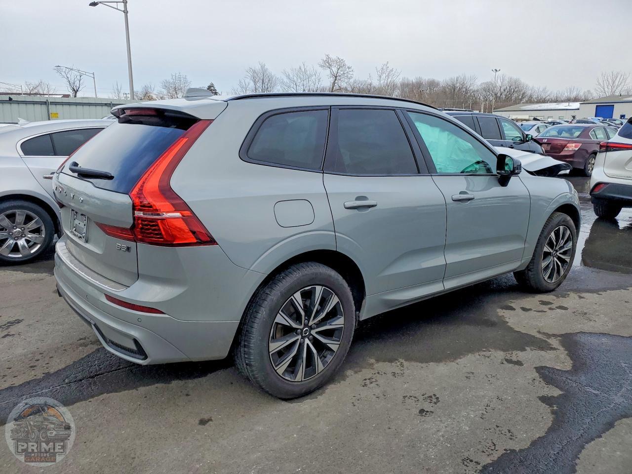 2025 VOLVO XC60 — фото 3